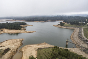 Produção da indústria têxtil deve crescer apenas 1,2% em 2022, prevê Abit Produção da indústria têxtil deve crescer apenas 1,2% em 2022, prevê Abit
