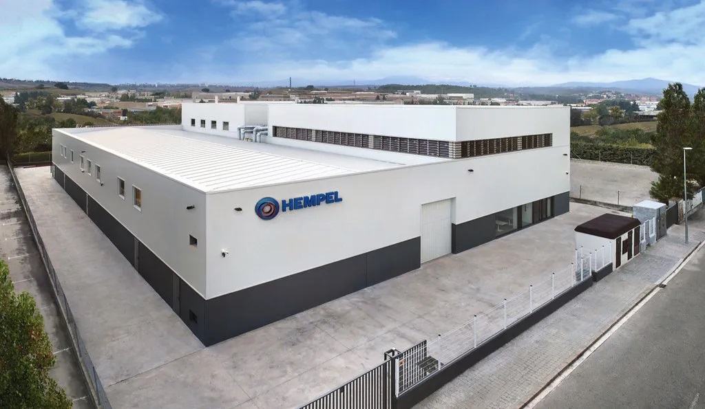 Hempel vincula acordos de empréstimo de € 1,5 bilhão a metas de sustentabilidade Hempel vincula acordos de empréstimo de € 1,5 bilhão a metas de sustentabilidade