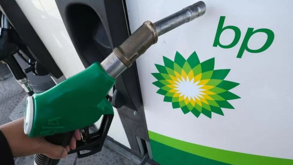 Aumento no lucro da BP gera pedidos de maior imposto sobre lucros inesperados Aumento no lucro da BP gera pedidos de maior imposto sobre lucros inesperados