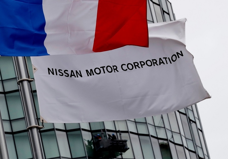 Diretores da Nissan disseram que endossariam medidas para chegar a acordo com a Renault Diretores da Nissan disseram que endossariam medidas para chegar a acordo com a Renault