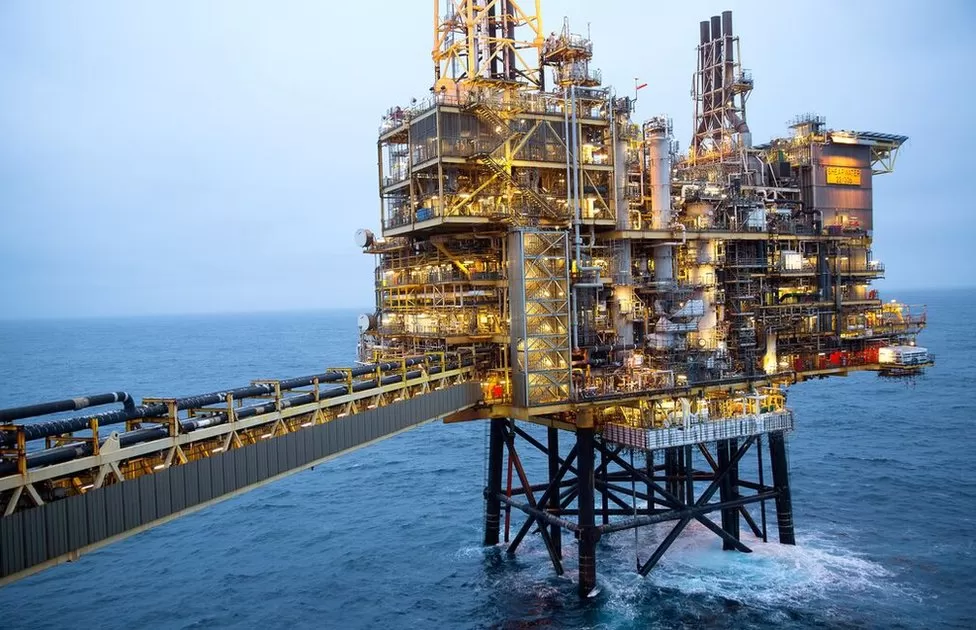 Gigante do petróleo Shell alerta que corte na produção é ‘perigoso’ Gigante do petróleo Shell alerta que corte na produção é ‘perigoso’