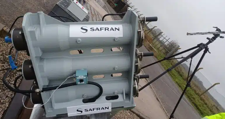 Lançador de Iscas Safran NGDS Qualificado para Munições de 130 mm da OTAN Lançador de Iscas Safran NGDS Qualificado para Munições de 130 mm da OTAN