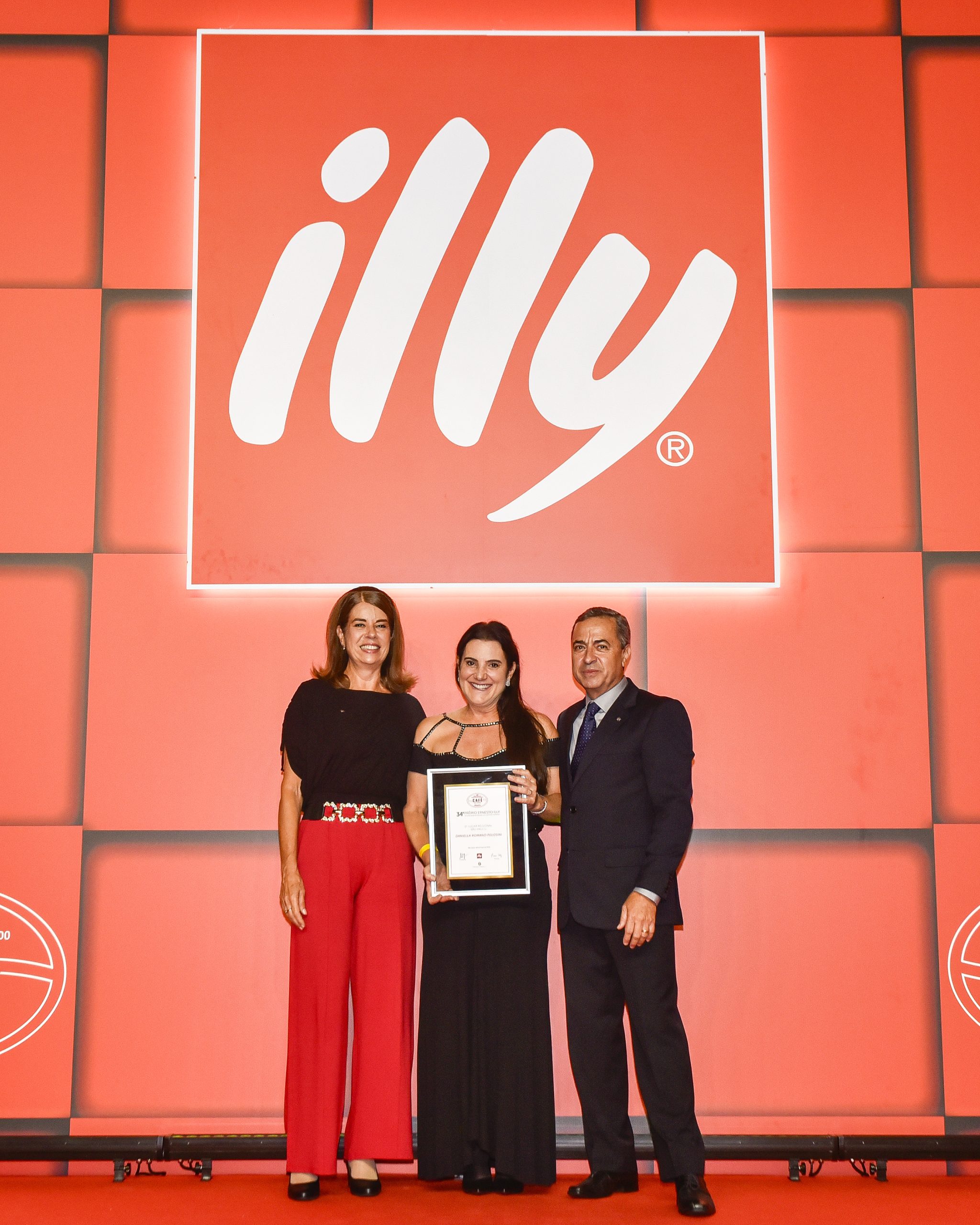 Cerimônia do 34º Prêmio Ernesto Illy de Qualidade Sustentável do Café premia cafeicultores brasileiros Cerimônia do 34º Prêmio Ernesto Illy de Qualidade Sustentável do Café premia cafeicultores brasileiros